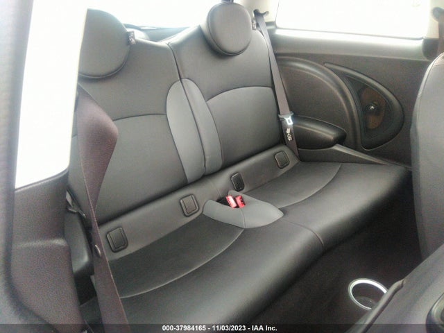 2010 MINI COOPER S WMWMF7C54ATZ69538 Photo 7