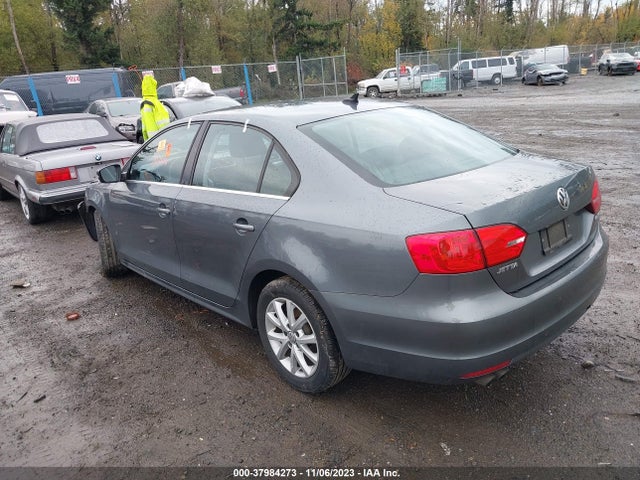 2013 VOLKSWAGEN JETTA 2.5L SE VIN: 3VWDP7AJ4DM249947