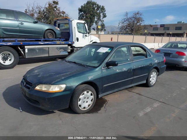 1998 HONDA ACCORD LX VIN: 1HGCG5643WA030968