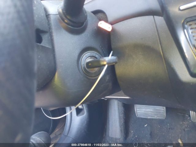 2HGFB2F71FH560412 Honda CIVIC SE