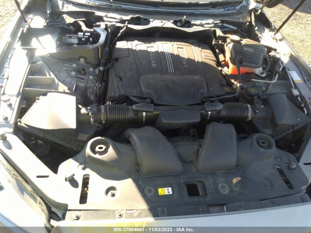 2011 JAGUAR XJ SAJWA2GB8BLV12523 Photo 9