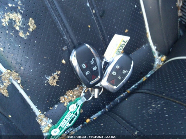 2011 JAGUAR XJ SAJWA2GB8BLV12523 Photo 10