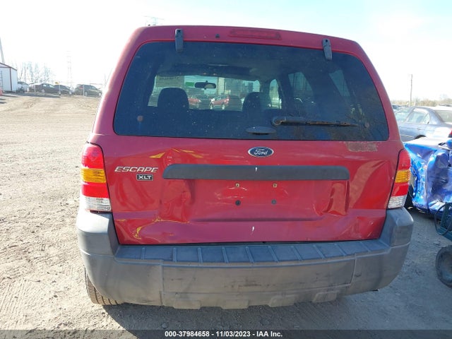 2005 FORD ESCAPE XLT VIN: 1FMYU03165KA41364
