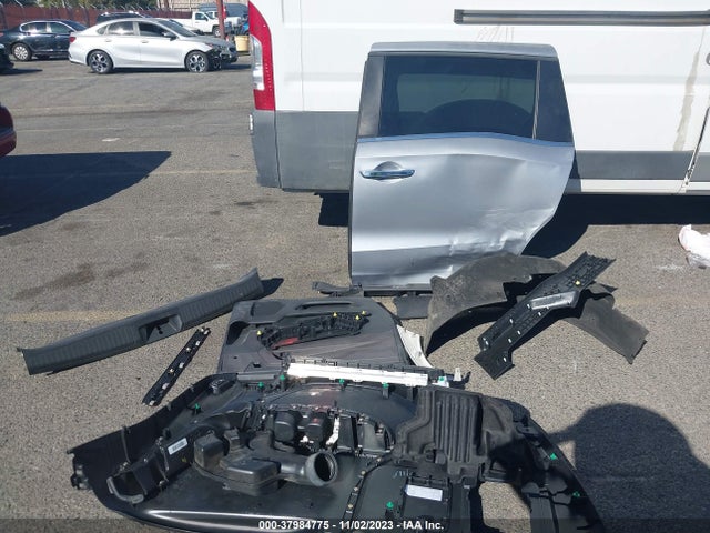 2018 HONDA ODYSSEY TOURING VIN: 5FNRL6H88JB012055