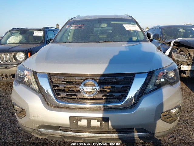 2017 NISSAN PATHFINDER SL VIN: 5N1DR2MMXHC692452