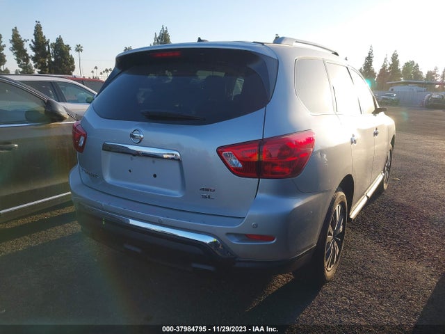 2017 NISSAN PATHFINDER SL VIN: 5N1DR2MMXHC692452