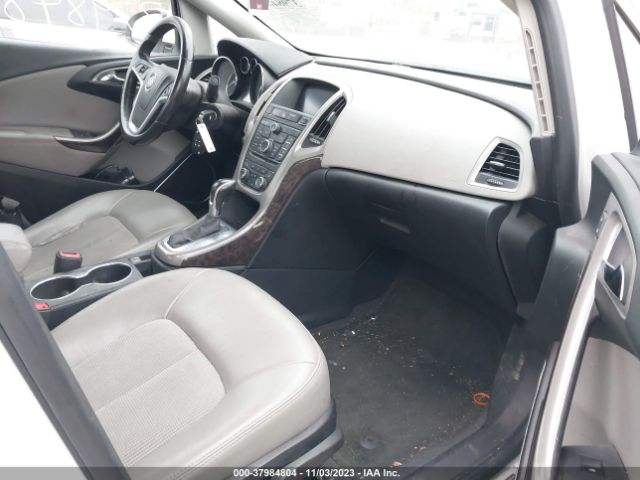1G4PR5SK9H4117382 Buick Verano Sport Touring