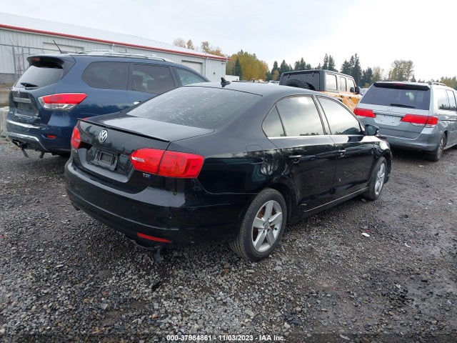 2014 VOLKSWAGEN JETTA 2.0L TDI VIN: 3VWLL7AJ9EM290602