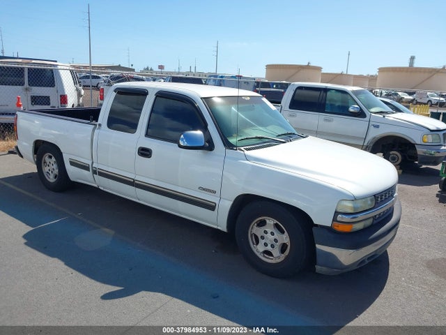 2000 CHEVROLET SILVERADO 1500 LS VIN: 1GCEC19T3YZ114310