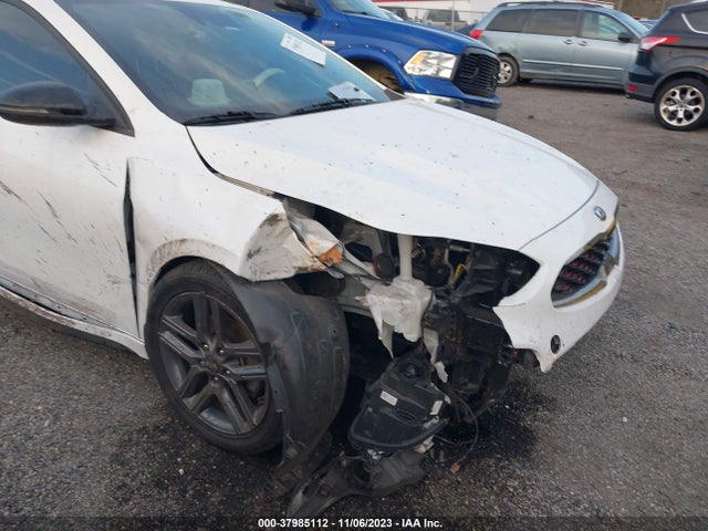 2021 KIA FORTE GT LINE VIN: 3KPF34AD7ME281589