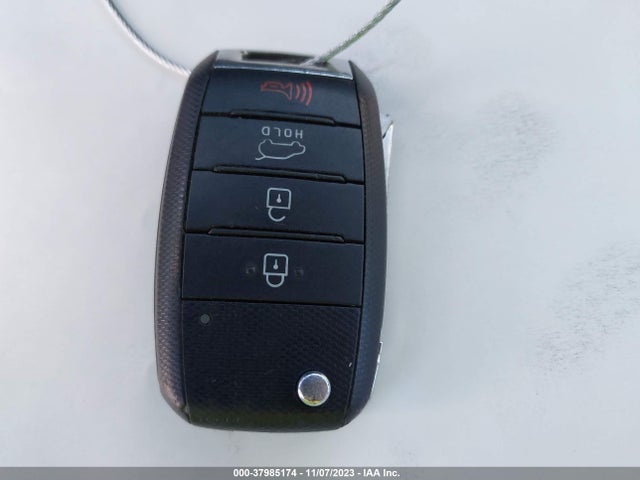 KIA SOUL + 2016 KNDJP3A50G7324806 Image 11