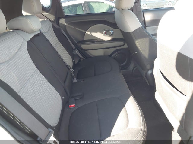 KIA SOUL + 2016 KNDJP3A50G7324806 Image 8