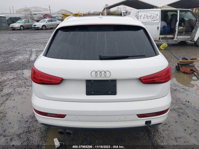 WA1ECCFS3JR021312 Audi Q3 2.0t Premium