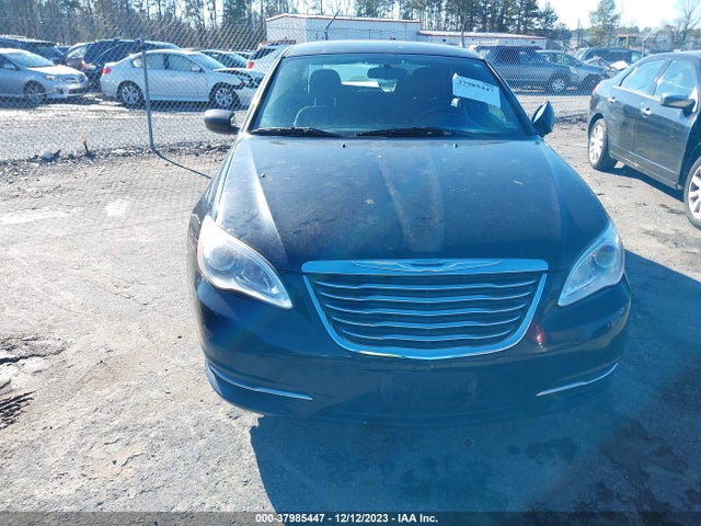 1C3CCBAB5EN141161 Chrysler 200 LX