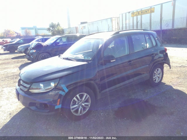 WVGAV7AX7GW524923 Volkswagen TIGUAN S