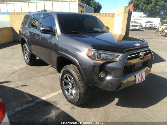 Toyota 4RUNNER SR5 2022 JTEMU5JR5N6071033 Image 1