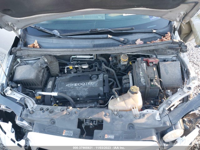 Chevrolet SONIC LT 2014 1G1JC6SH9E4213927 Image 10