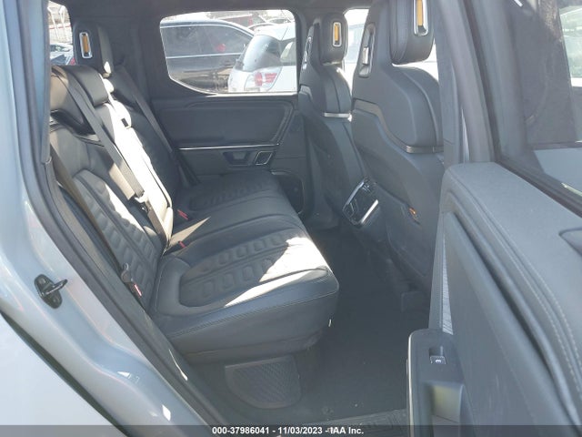 Rivian 2023 2023 7FCTGAAA4PN020328 Image 8