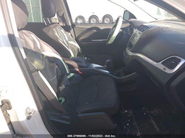 Dodge JOURNEY SE 2017 3C4PDCAB5HT558641 Image 5
