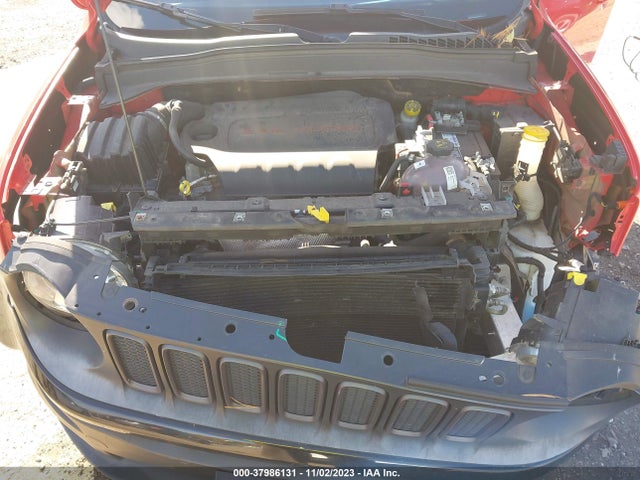 ZACCJBCTXFPB47246 Jeep Renegade Trailhawk