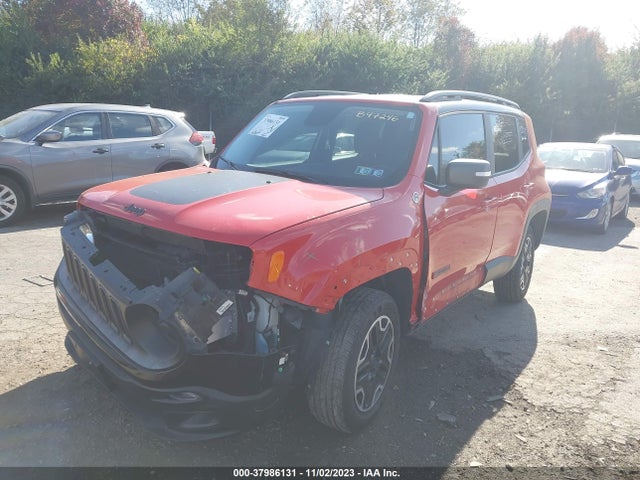 ZACCJBCTXFPB47246 Jeep Renegade Trailhawk