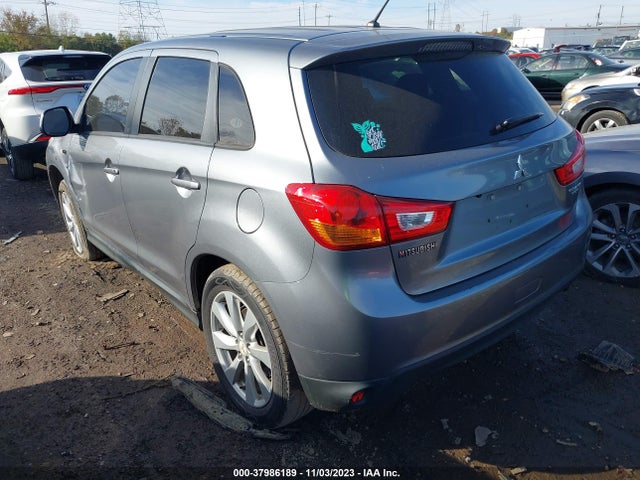 2015 MITSUBISHI OUTLANDER SPORT ES VIN: 4A4AP3AU1FE031152