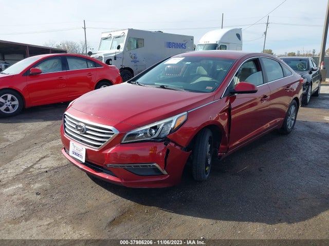 Hyundai SONATA SE 2015 5NPE24AF7FH007873 Image 2