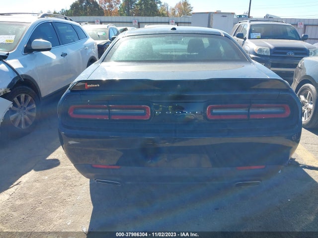 Dodge Challenger Sxt 2018 2C3CDZAG8JH172053 Image 16
