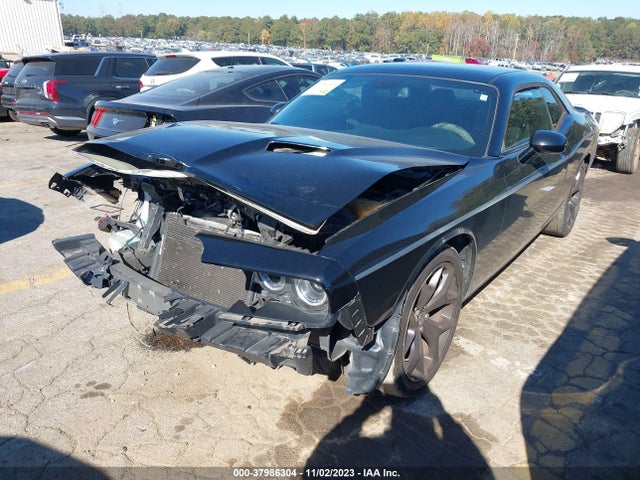 Dodge Challenger Sxt 2018 2C3CDZAG8JH172053 Image 2