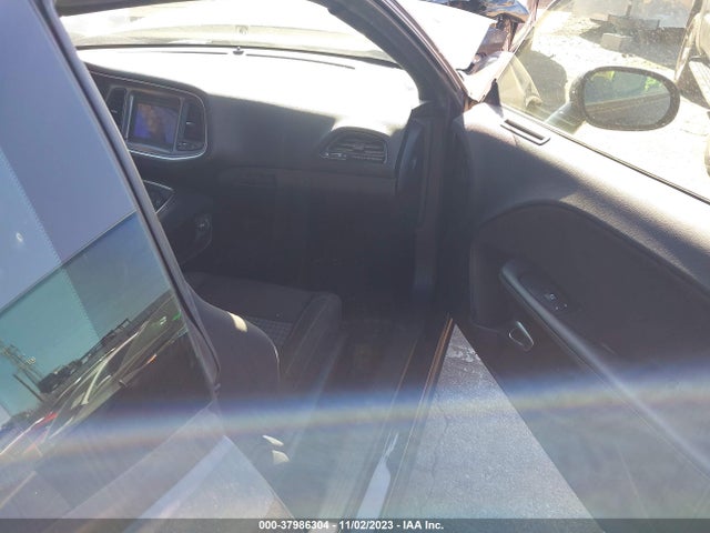 Dodge Challenger Sxt 2018 2C3CDZAG8JH172053 Image 5