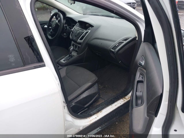 2014 FORD FOCUS SE VIN: 1FADP3F28EL219761