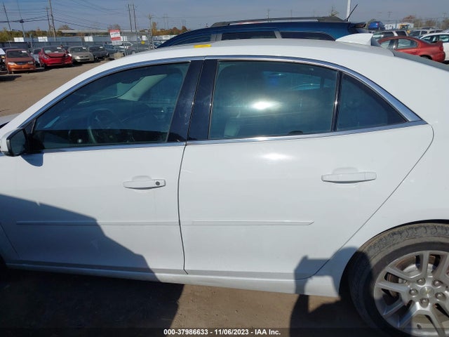 Chevrolet MALIBU 1LT 2015 1G11C5SL0FF224724 Image 14