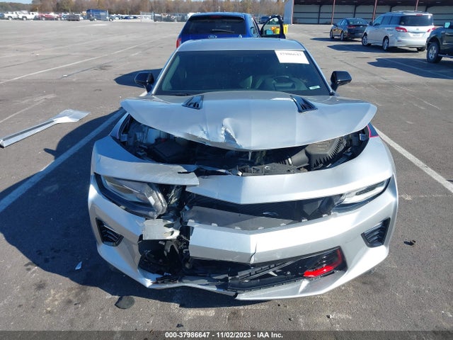 Chevrolet CAMARO 2SS 2018 1G1FH1R71J0110431 Image 13