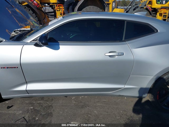 Chevrolet CAMARO 2SS 2018 1G1FH1R71J0110431 Image 15