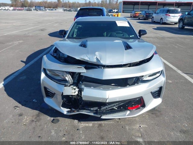 Chevrolet CAMARO 2SS 2018 1G1FH1R71J0110431 Image 6
