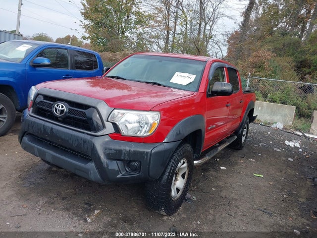 Toyota Tacoma Prerunner 2015 5TFJX4GN7FX038494 Image 2