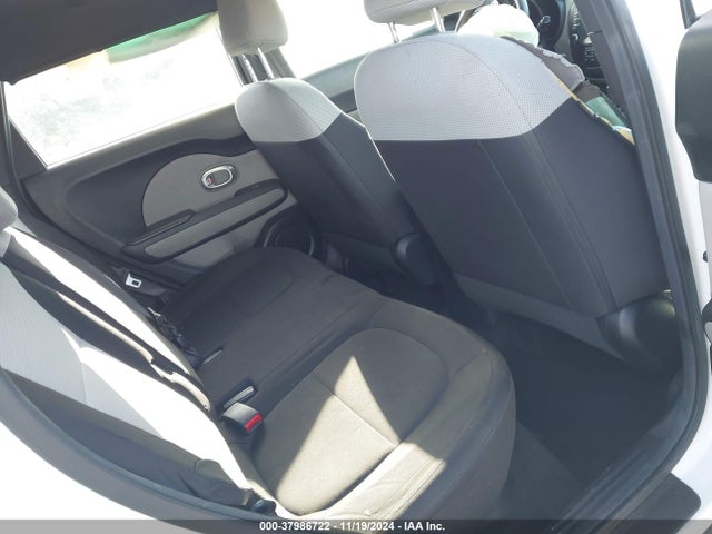 KIA Soul Base 2018 KNDJN2A23J7892867 Image 8