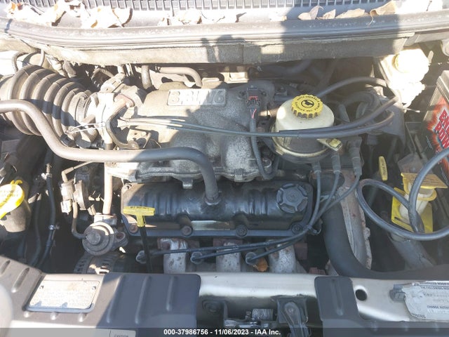 2001 CHRYSLER TOWN & COUNTRY LXI VIN: 2C8GP54LX1R125430