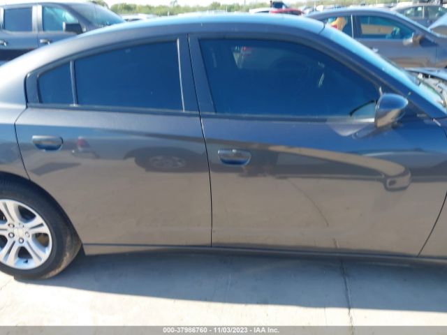 2C3CDXBG8KH727880 Dodge Charger Sxt Rwd
