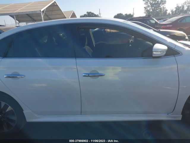 3N1AB7AP3HY211748 Nissan SENTRA SR