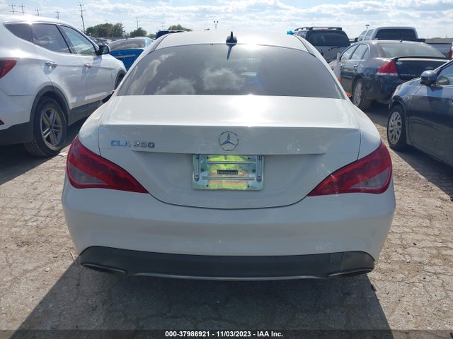 2017 Mercedes-benz Cla 250 მანქანა იყიდება აუქციონზე, vin: WDDSJ4EB8HN398490, აუქციონის ნომერი: 37986921