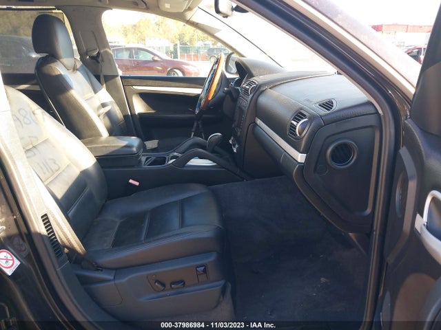 2004 PORSCHE CAYENNE S VIN: WP1AB29P84LA71508