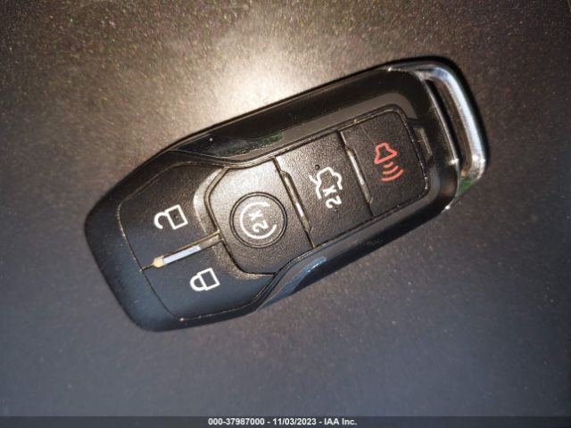 2LMPJ8LR7HBL34752 Lincoln Mkx Reserve