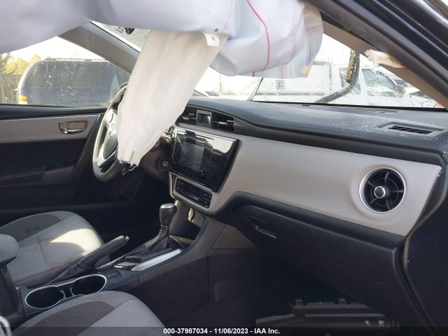 2018 TOYOTA COROLLA LE VIN: 2T1BURHE7JC076016
