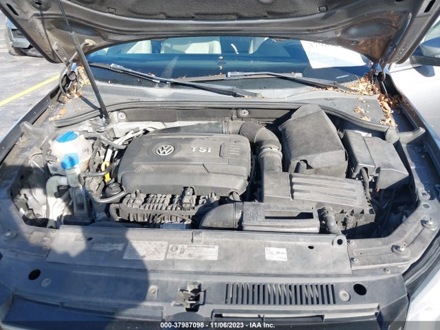 1VWAT7A35EC026142 Volkswagen Passat Wolfsburg Ed