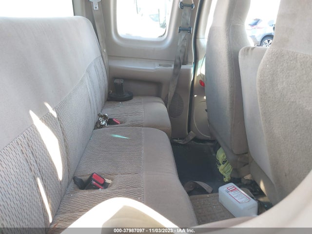 1998 FORD F-150 STANDARD/XLT/XL VIN: 2FTZX1726WCA18844