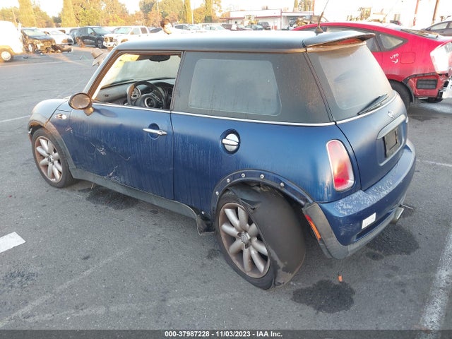 2003 MINI COOPER S WMWRE33413TD70319 Photo 2