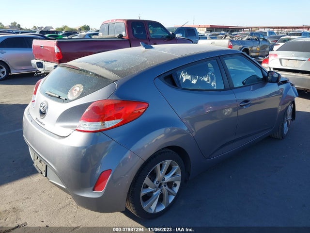 2017 HYUNDAI VELOSTER VIN: KMHTC6AD6HU310100