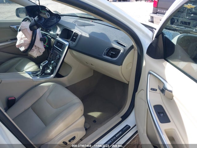 2015 VOLVO S60 T5 PLATINUM VIN: YV140MFD6F1314798