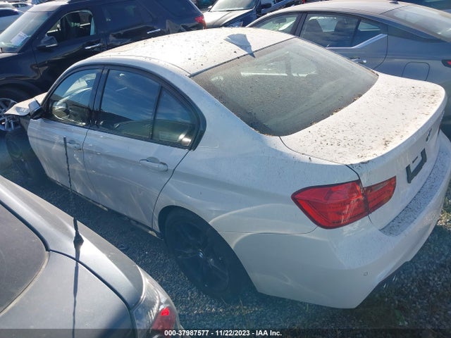 BMW 3 Series 328i 2014 WBA3C1C58EK113429 Image 3
